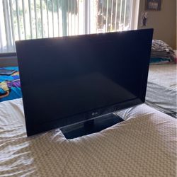 Small LG Tv