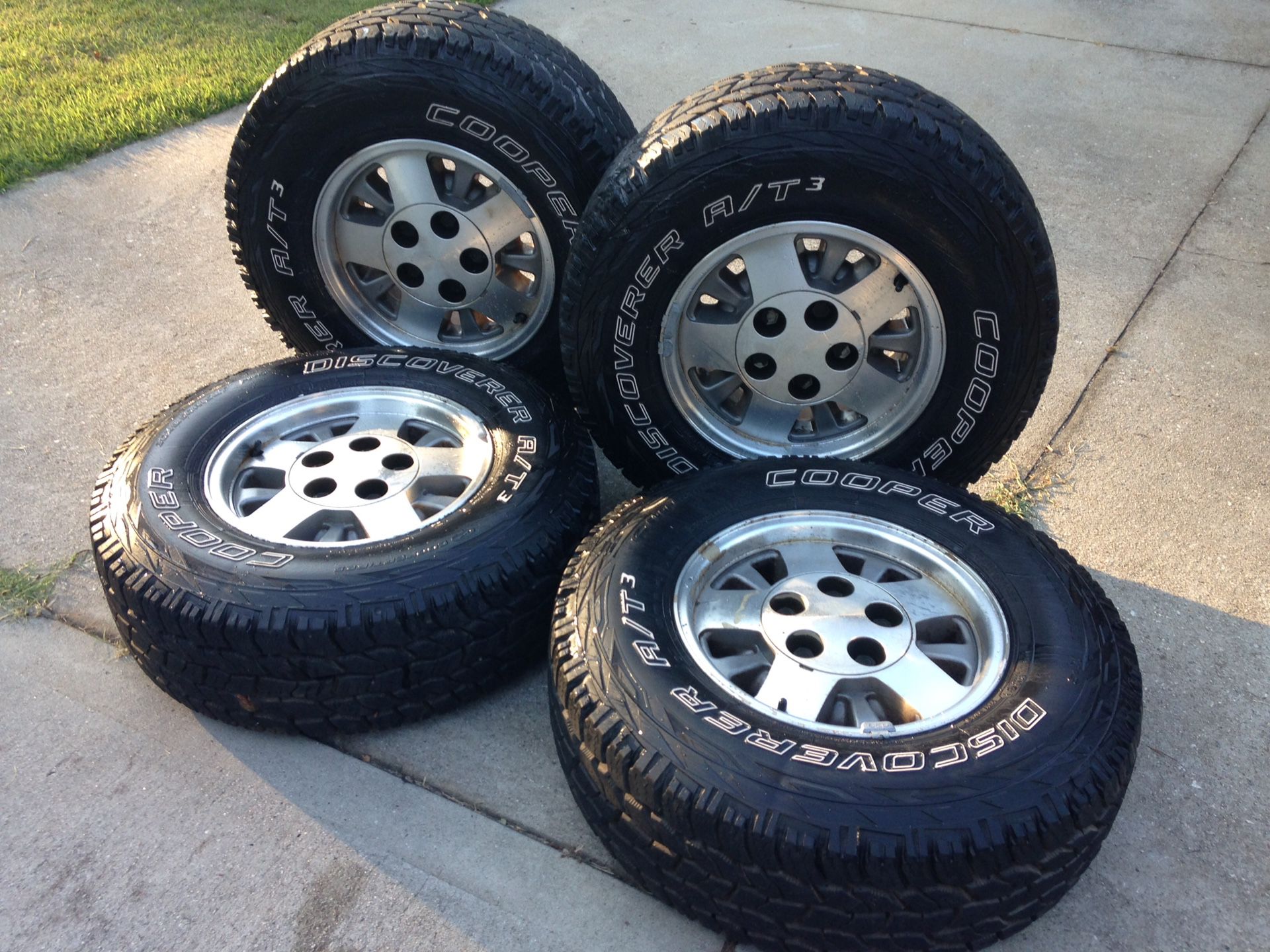 chevy silverado factory 15 inch rims with new tires