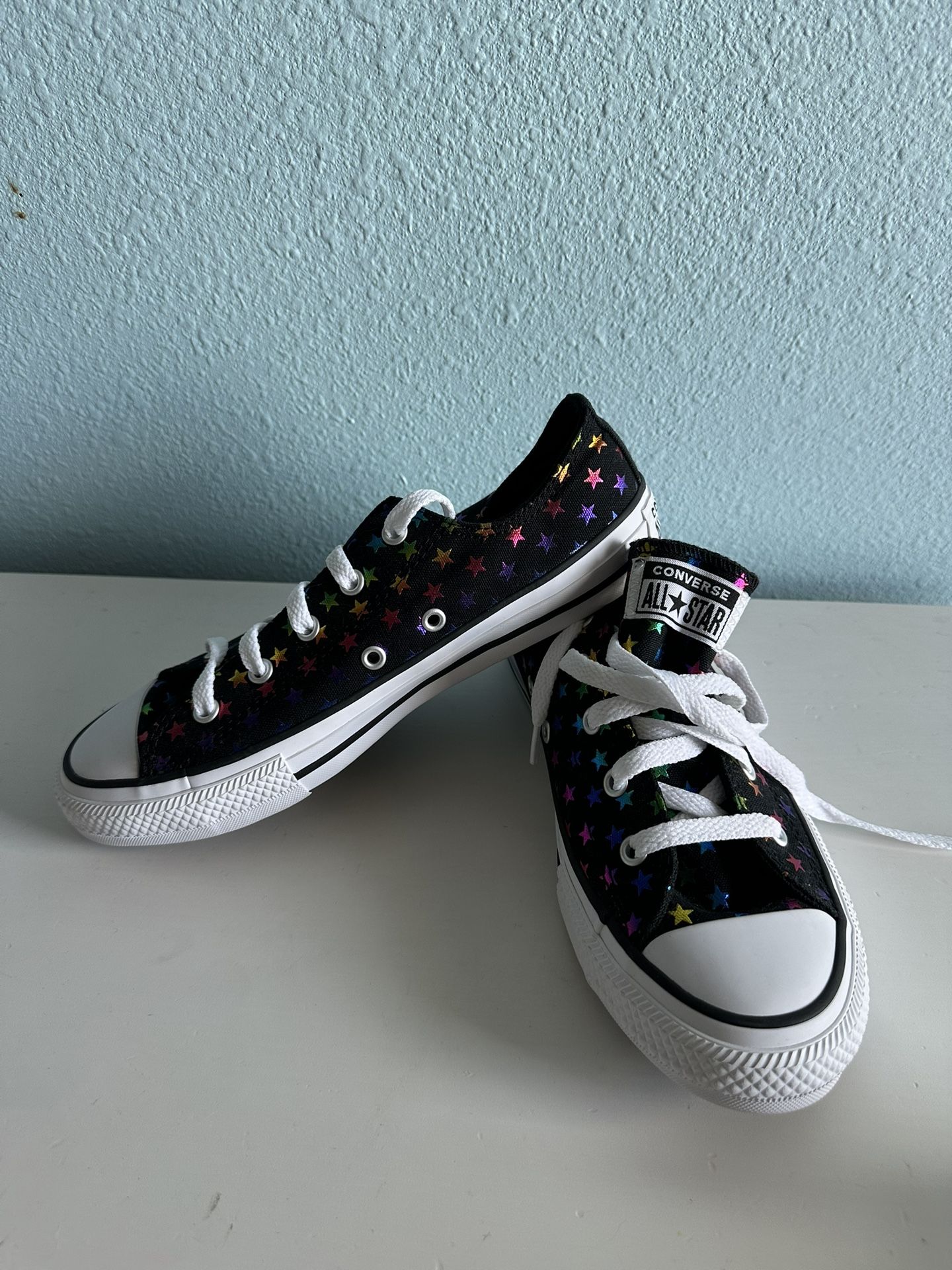 Girl’s Converse