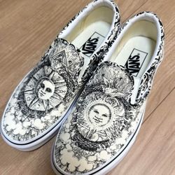 Vans Classic Slip-On 'Ouroboros' shoe in black and true white canvas