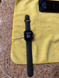 Apple watch SE 44mm midnight