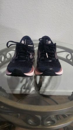 Womens shoes
