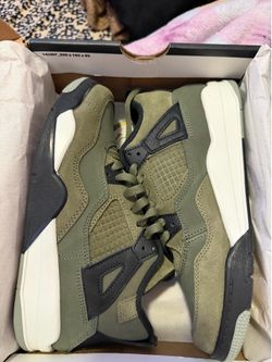 Jordan 4 Size 3Y