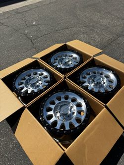 FINANCING AVAILABLE Method MR315 8x170 17" Wheels Machined with Gloss Black Rings