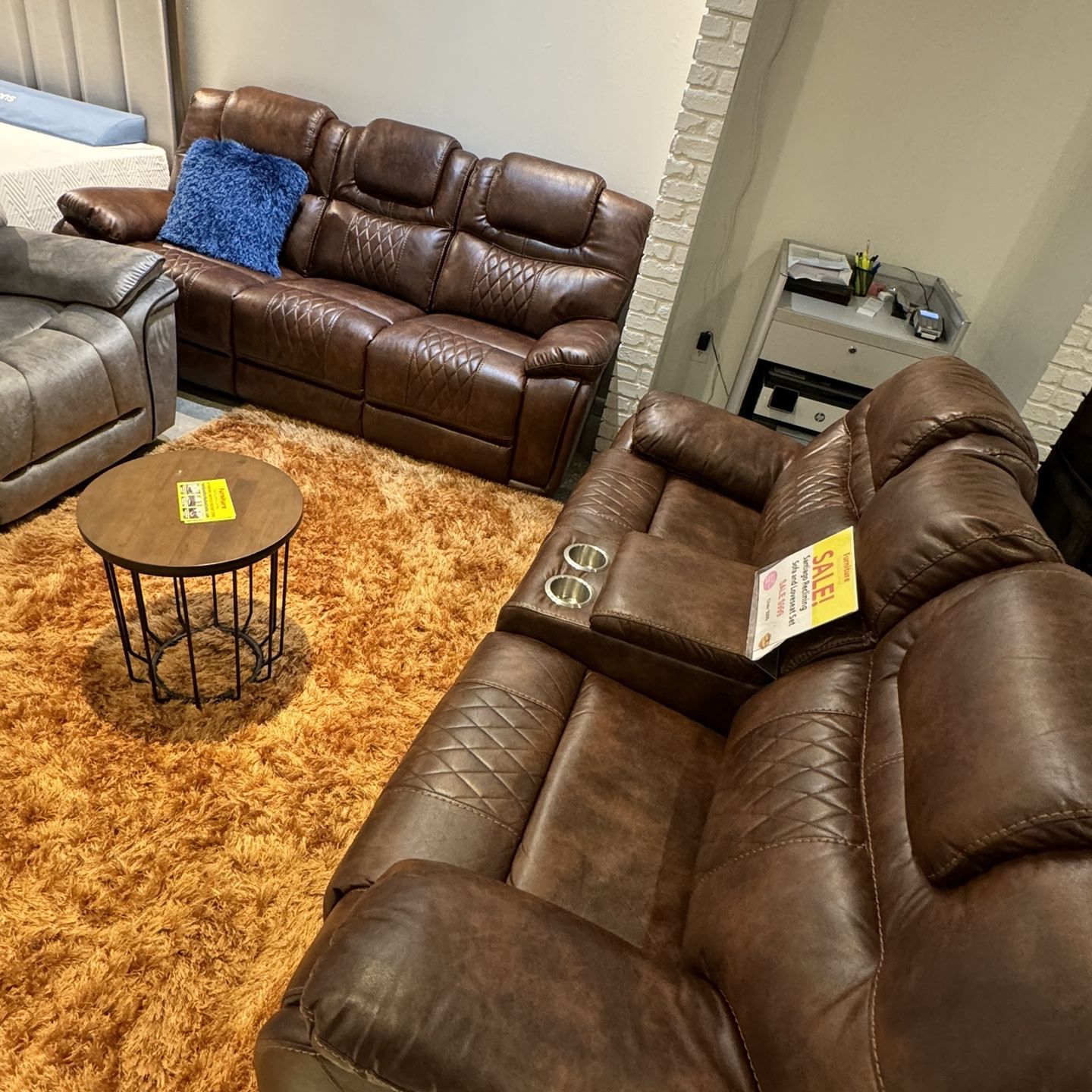 BEAUTIFUL BROWN SANTIAGO SOFA AND LOVESEAT!$899!*SAME DAY DELIVERY*NO CREDIT NEEDED*EASY FINANCING*HUGE SALE*