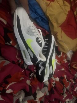 Nike Shoes 9.5