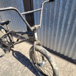 Elite bmx bike