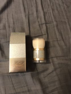 Mac Mariah Carey brush