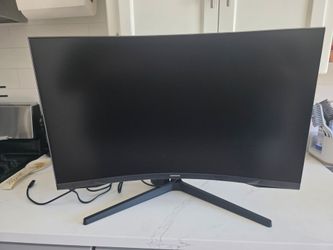 Samsung 32" Odyssey Monitor