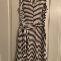 New Black And White Dress Size M