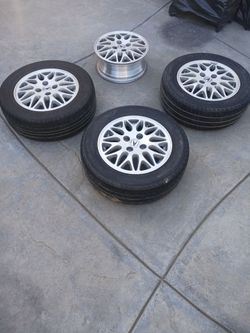 Snowflakes 4 lugs