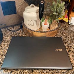Acer Aspire E15 Touch Screen with 256 GB SSD, 16 GB Ram, and HDMI