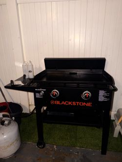 Blackstone griddle/grill & accessories