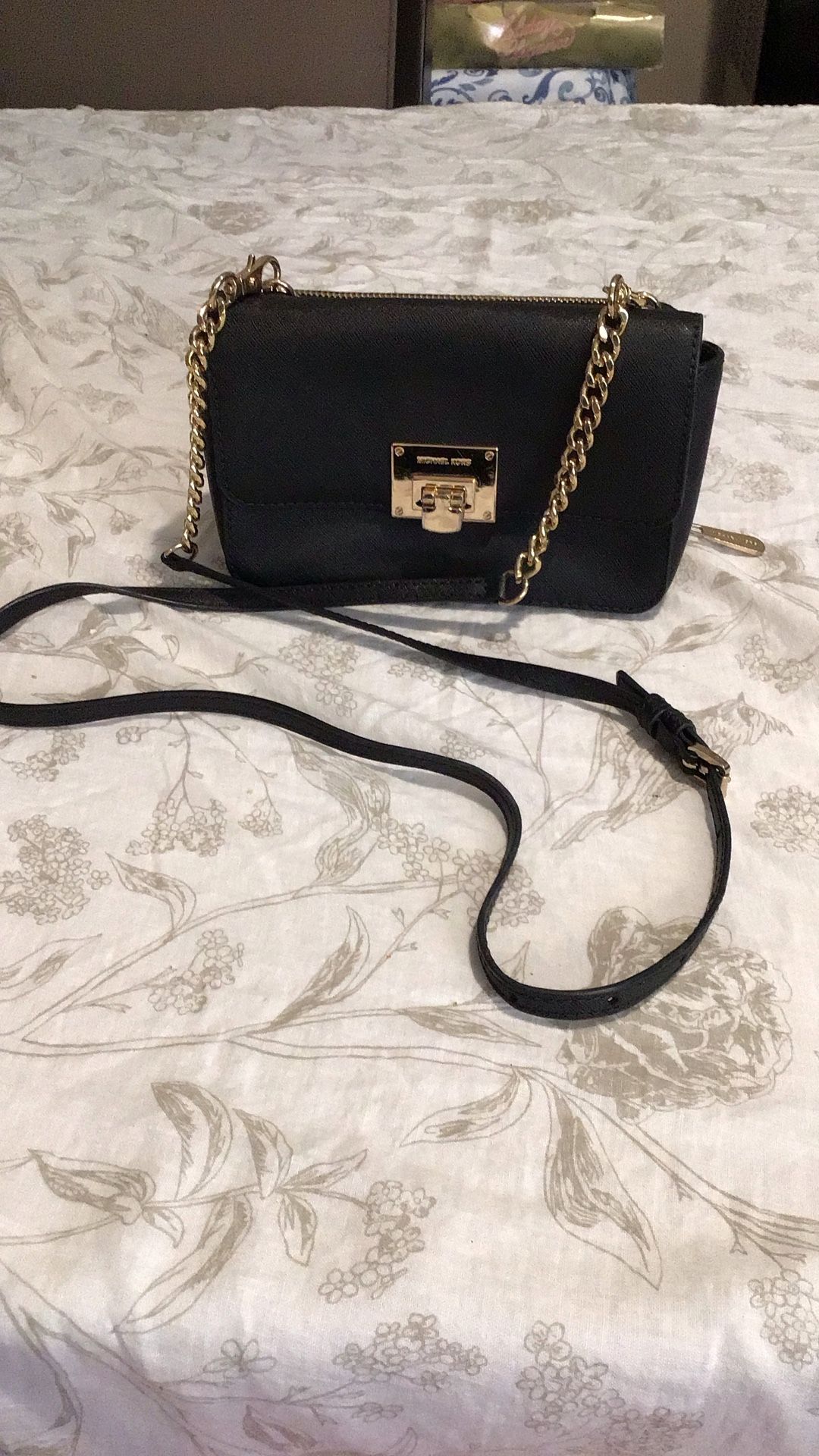 Michael Kors Crossbody Wallet Purse