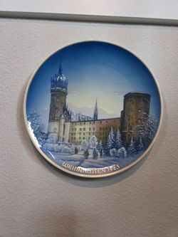 Vintage plate 1983