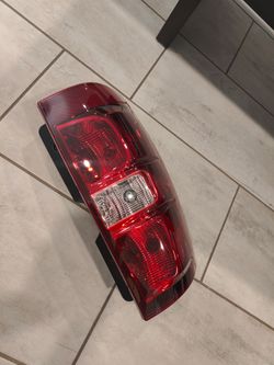 For Chevrolet Chevy Tahoe Suburban Tail Light 2007-2014
Driver Left Side Lamp