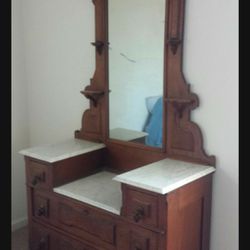 Antique - 1890 - Dresser