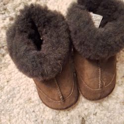Ugg Shoes Size 3T