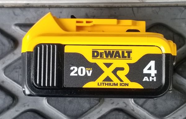Аккумулятор dewalt 4ah