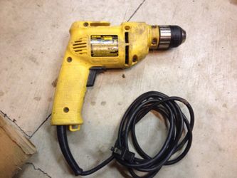 Dewalt 3/8" variable speed electric drill