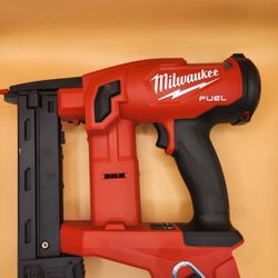 Milwaukee 18 Gauge Brad Nailer