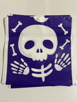 6” Halloween Skeleton Plastic Treat Bags