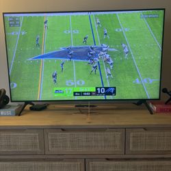 Samsung Smart TV  - 50”