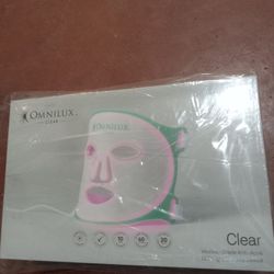Omnilux - Medical Grade Anti Acne LED Face Mask