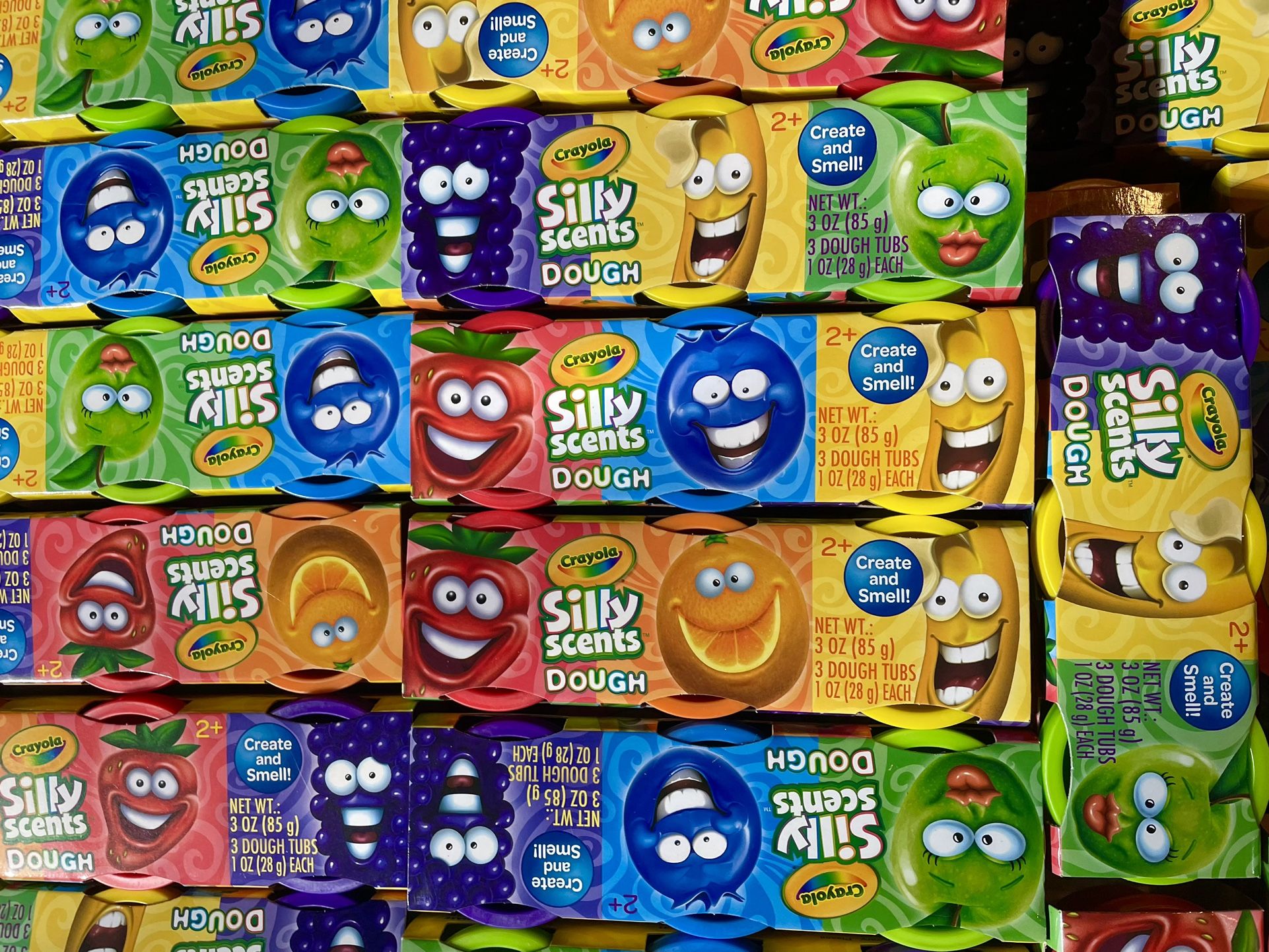 500 Packs Of Crayola Silly Scents Dough 3-Pack (Assorted Scents)