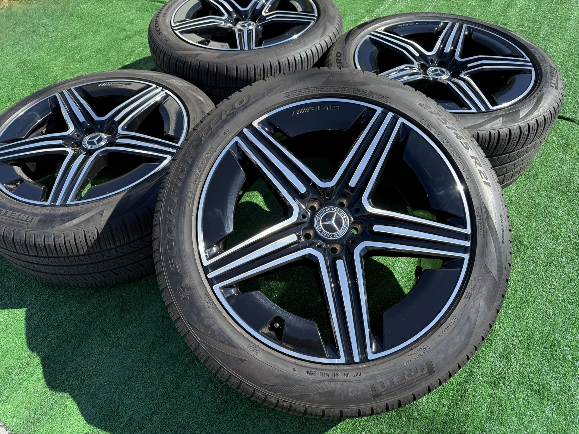 21" Mercedes GLE AMG OEM black wheels rims 85(contact info removed)1 tires 2024 2025