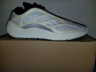 Yeezy 700 deals size 15