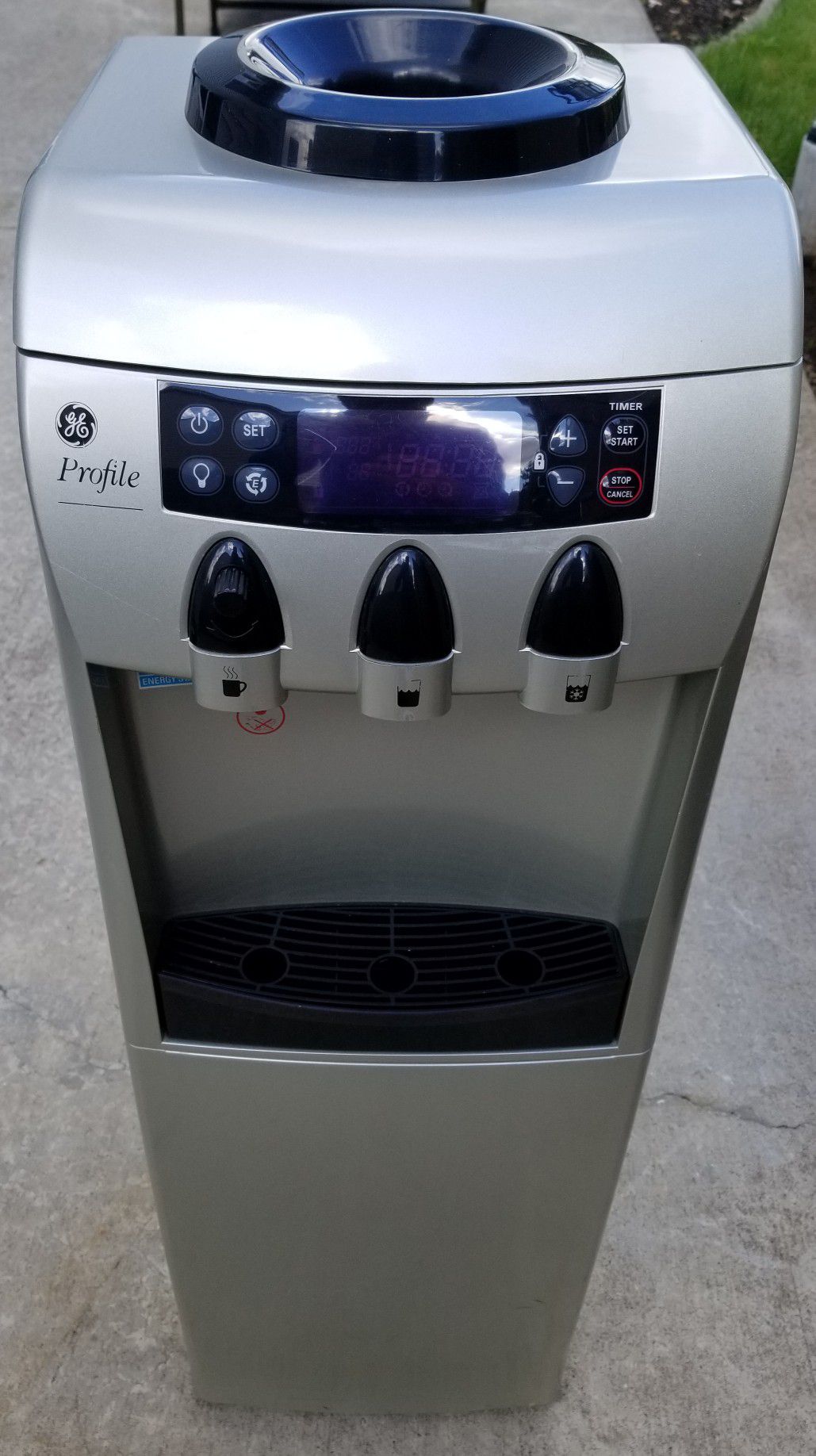 Water dispenser GE