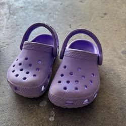 Crocs Size 4c