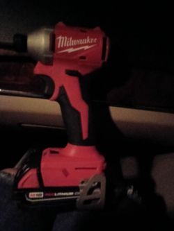 Milwaukee m18 impact driver