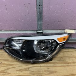 2014-2016 KIA Soul Front Left Side Halogen Headlight OEM