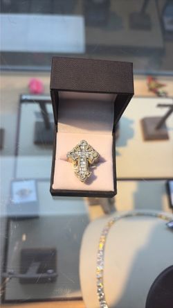 diamond cross ring