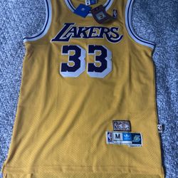 NBA Jersey Kareem Abdul-Jabbar #33 Medium