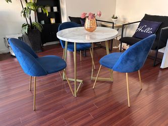 Dining table set