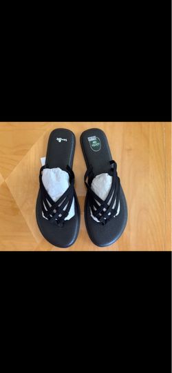Sanuk Black Strappy Flip Flop Sandals