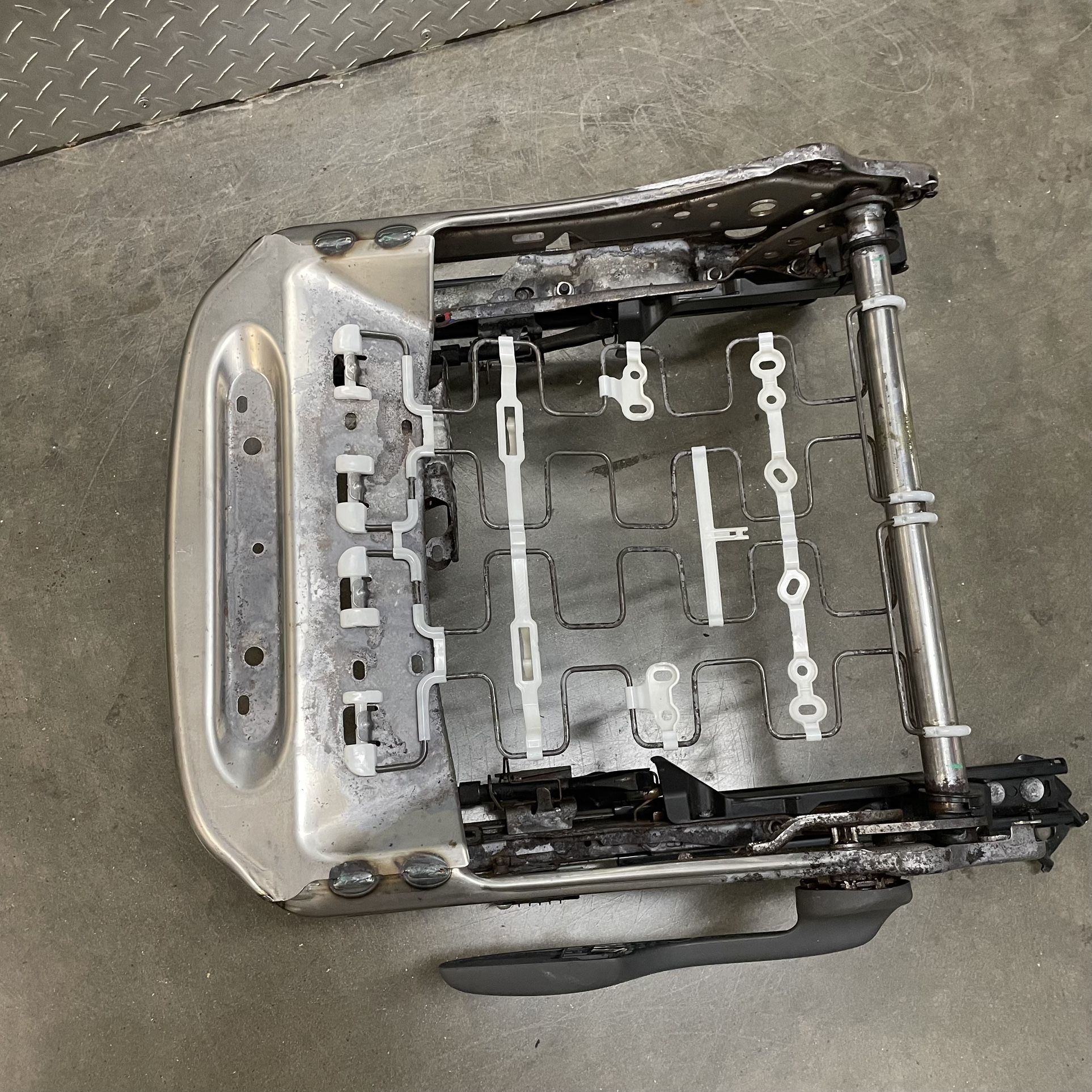 10-15 Prius LEFT Seat Frame W/rails NOT Passenger