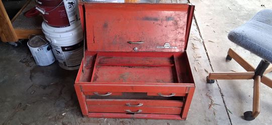 Vintage Napa tool box
