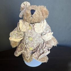 Boyd's Bears "Lizzie McBee" Retired Archive Collection 7" Bear with Tags