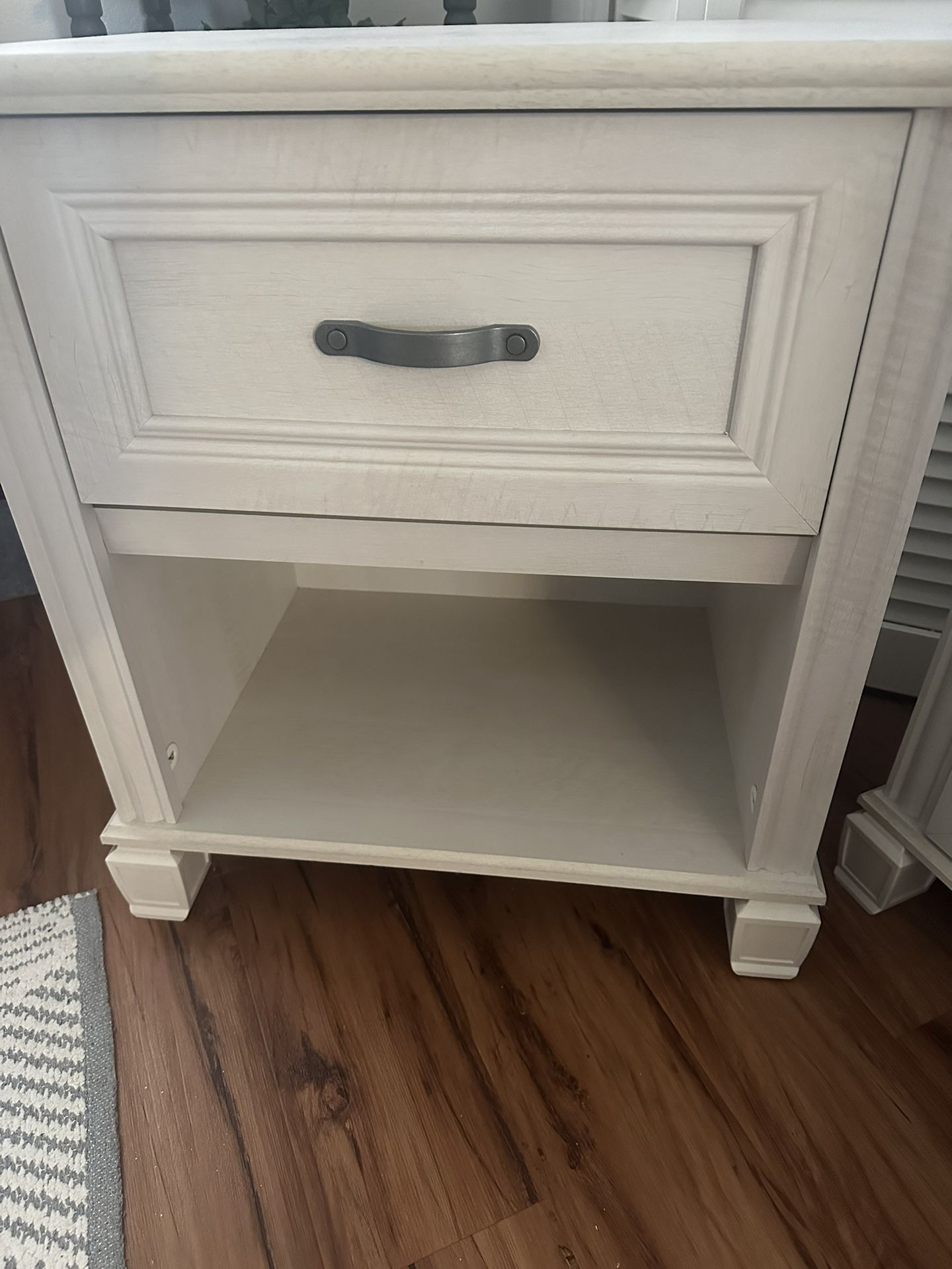 Dresser N End Table