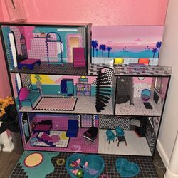 LOL Dollhouse