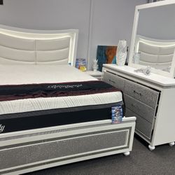 White Bedroom Set 5pc W/ LED Lights & Glitter Accents For Sale ( FREE MATTRESS) Labor Day Pre- Sale 