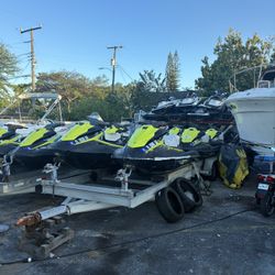 25 Yamaha Wave Runner 2 Trailer And Platform