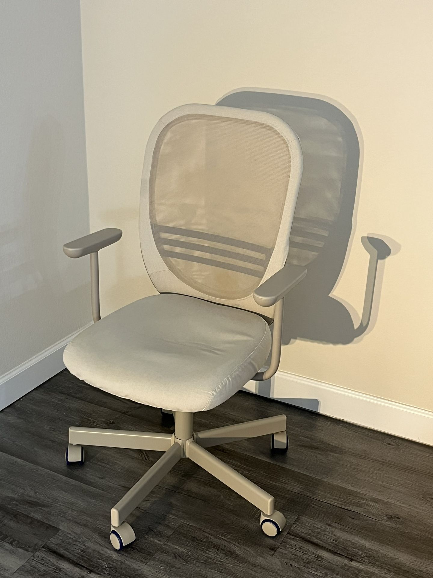 Office Chair with Armrests (Beige Color)