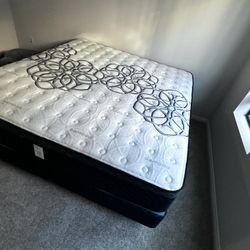 🔷️full Size Pillow Top Mattress New In A Plastic Sealed