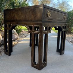 **UNIQUE MINT Condition - Vintage SOLID WOOD Table - MAKE AN OFFER **