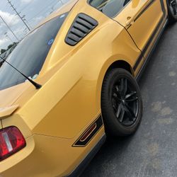 2011 Ford Mustang